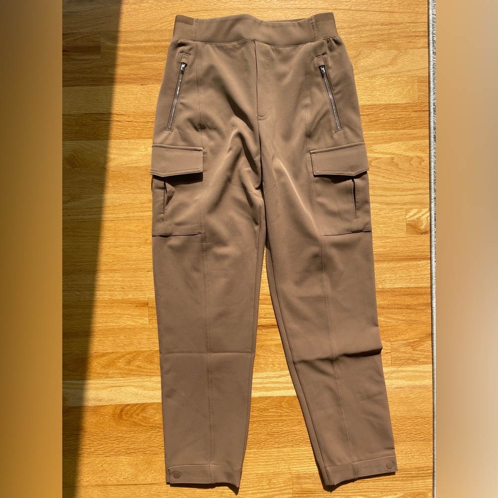 Never worn! - Picture 2 of 3